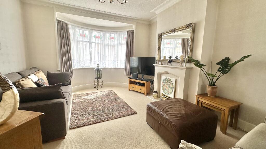 House in Clacton-on-Sea, Great Clacton - More