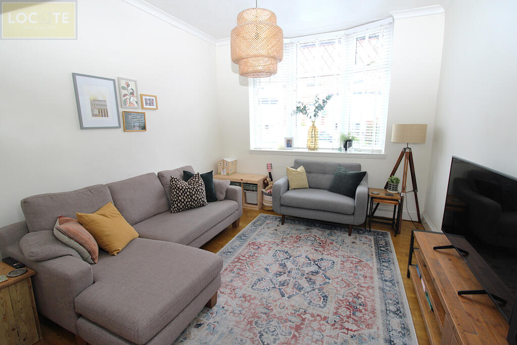 Barton Avenue, Urmston, - Widok 3