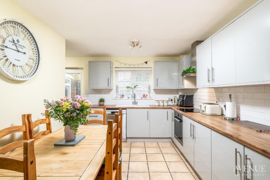 Main image of property: Ebbw Vale Road, Irthlingborough, NN9 5YB