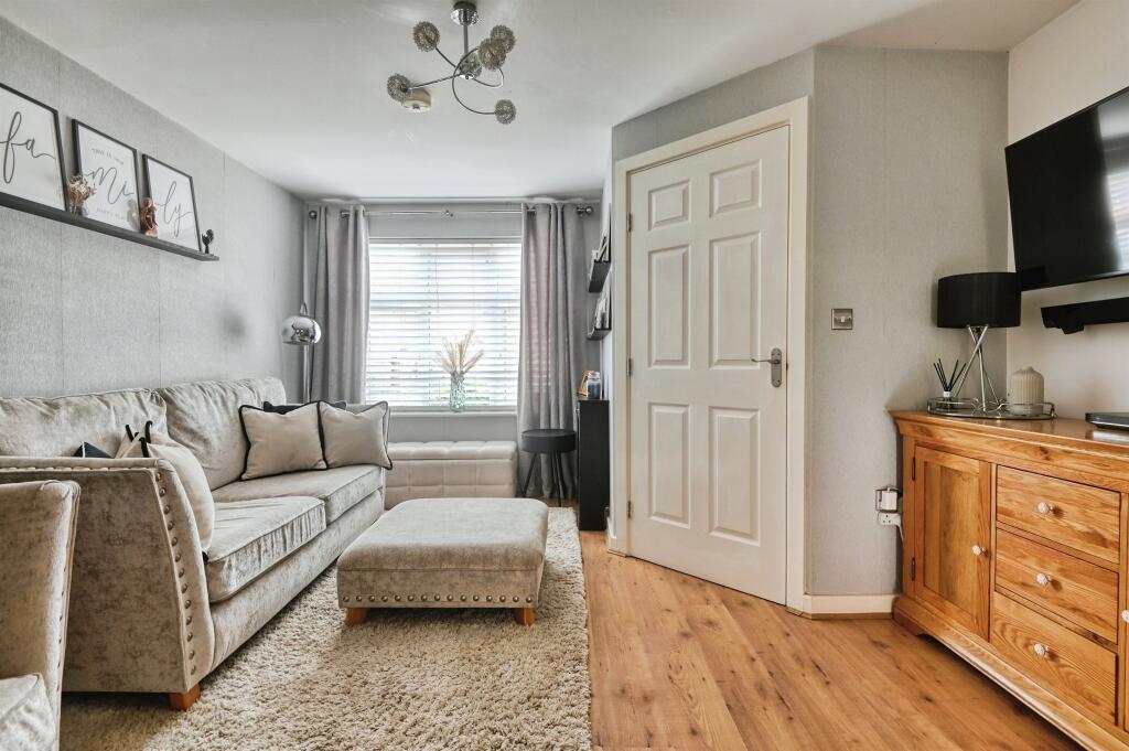 House in Birmingham, West Midlands - View 3