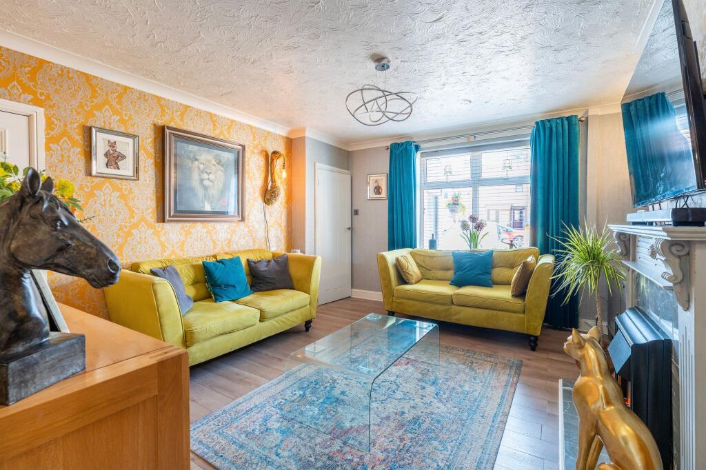 Cadge Close, Costessey photo 3