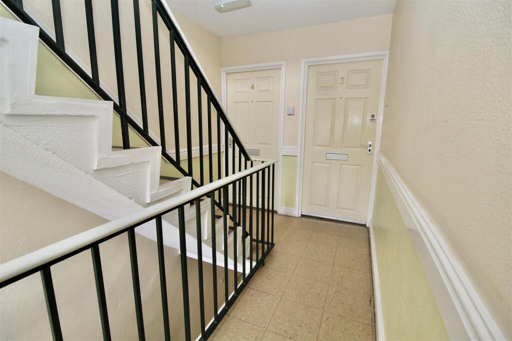 Apartment in Birmingham, Castle Vale - View 2