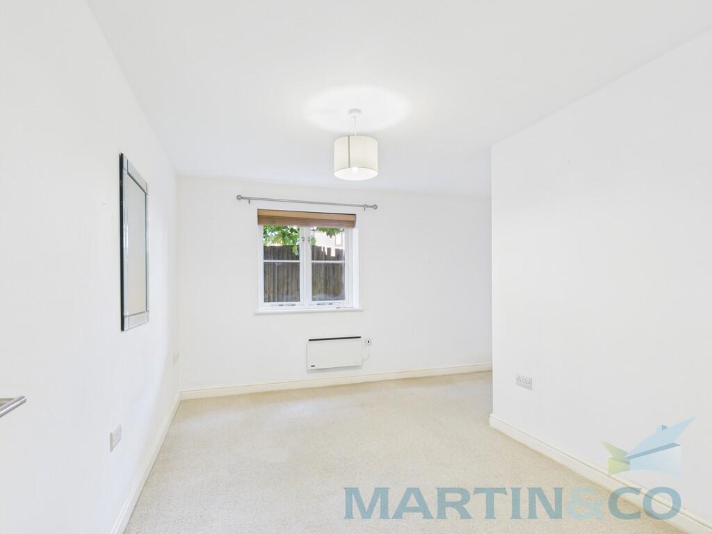Apartment in Mid Sussex, World's End, Burgess Hill - View 5