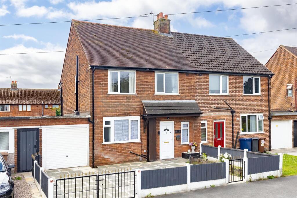 Main image of property: Leadale Road, Leyland
