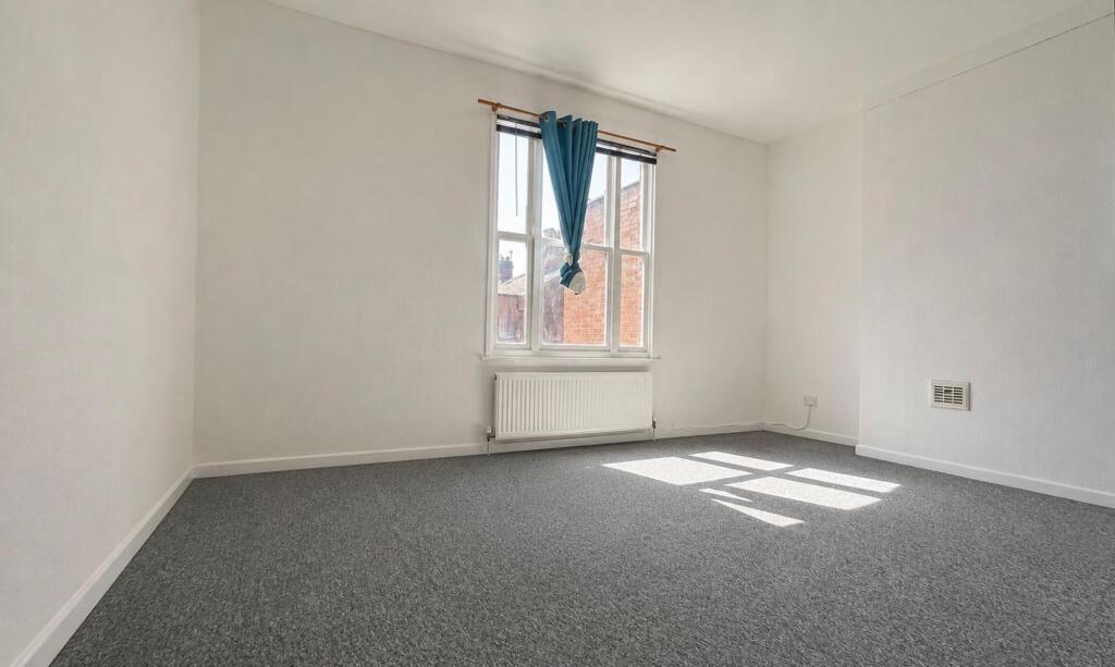 House in Leicester - View 5