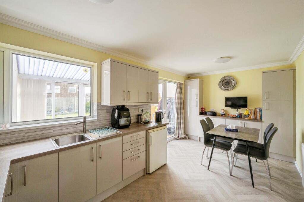 House in Doncaster, South Yorkshire - View 3