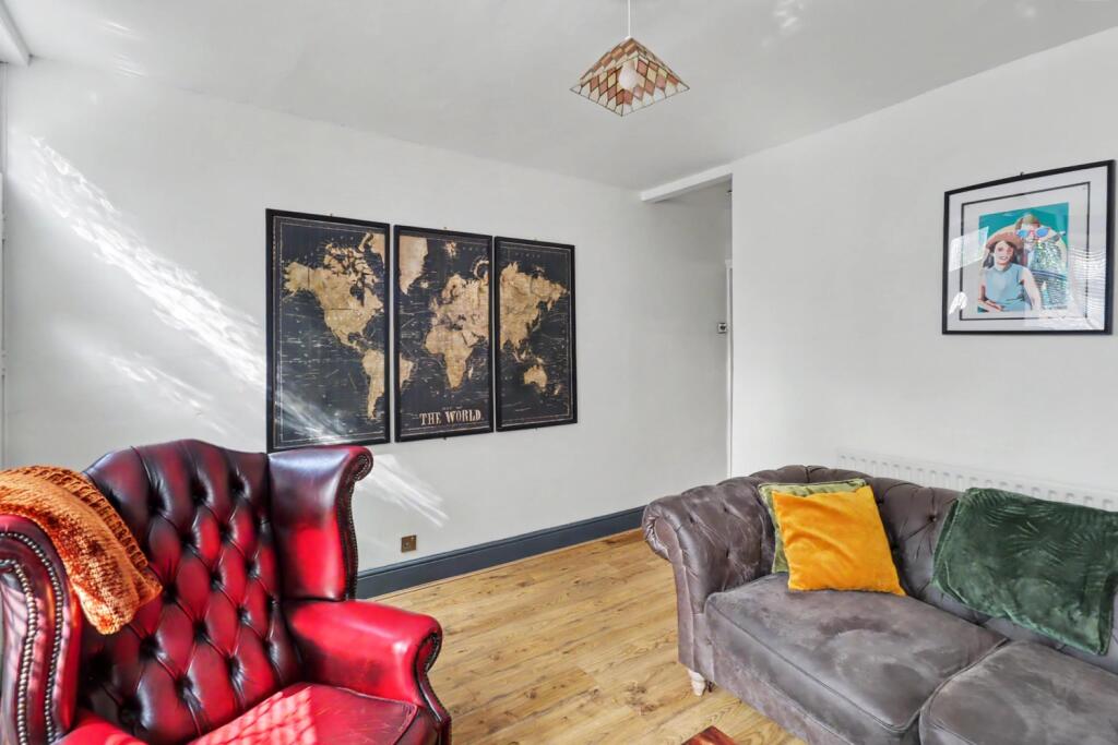 House in Leicester - More