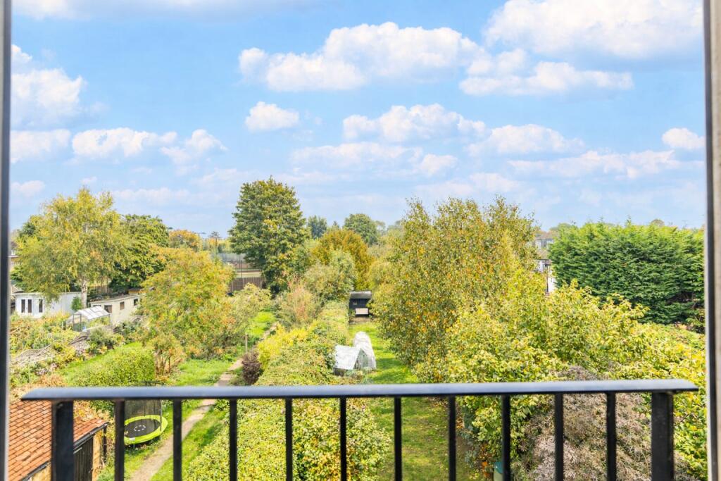 Additional image 21 of Waverley Road, St. Albans, Hertfordshire, AL3
