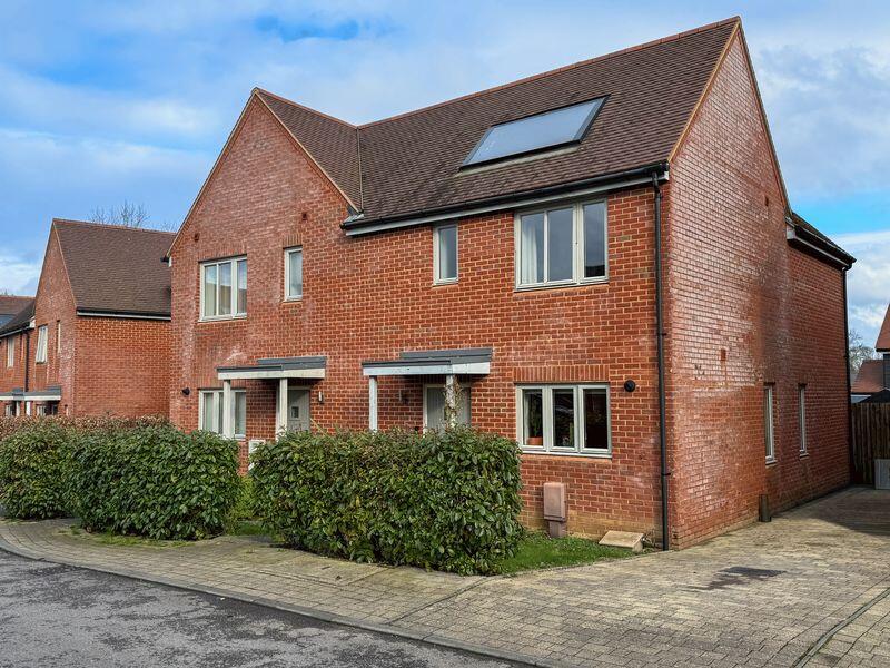 Main image of property: Waltham Chase 