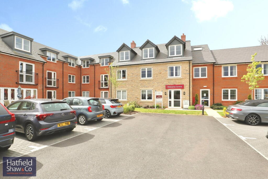 Main image of property: Ellesmere Lodge, Halse Road, Brackley NN13 6EJ