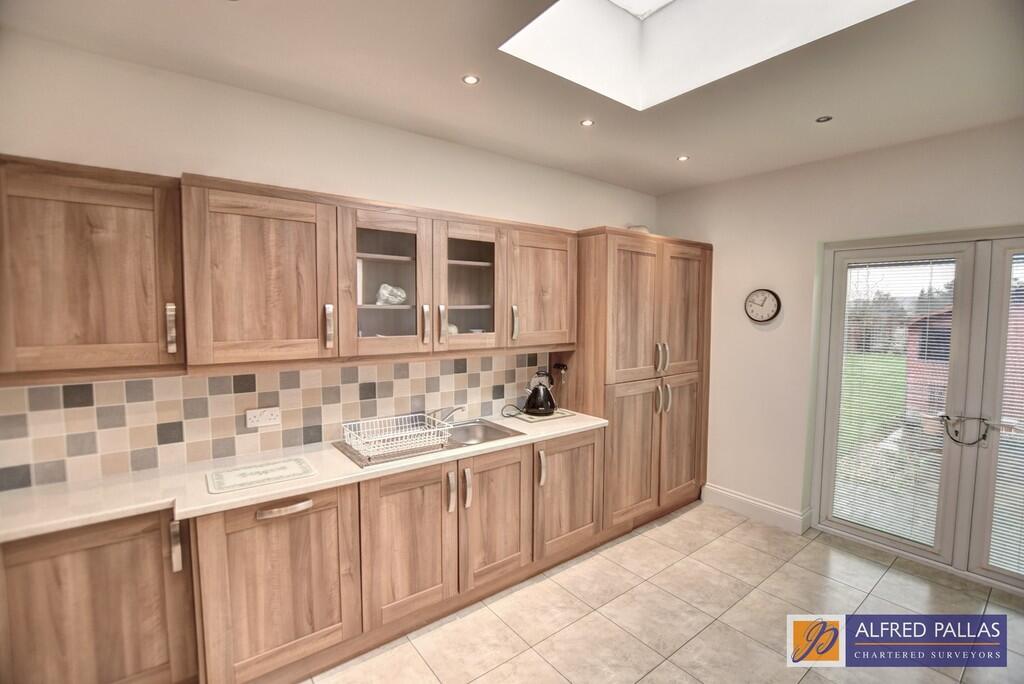 Natley Avenue, East Boldon photo 4