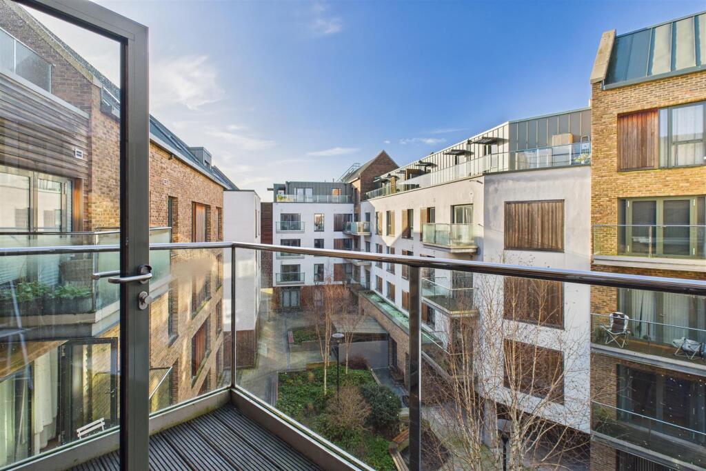 Main image of property: Gaol Ferry Steps, Whapping Wharf
