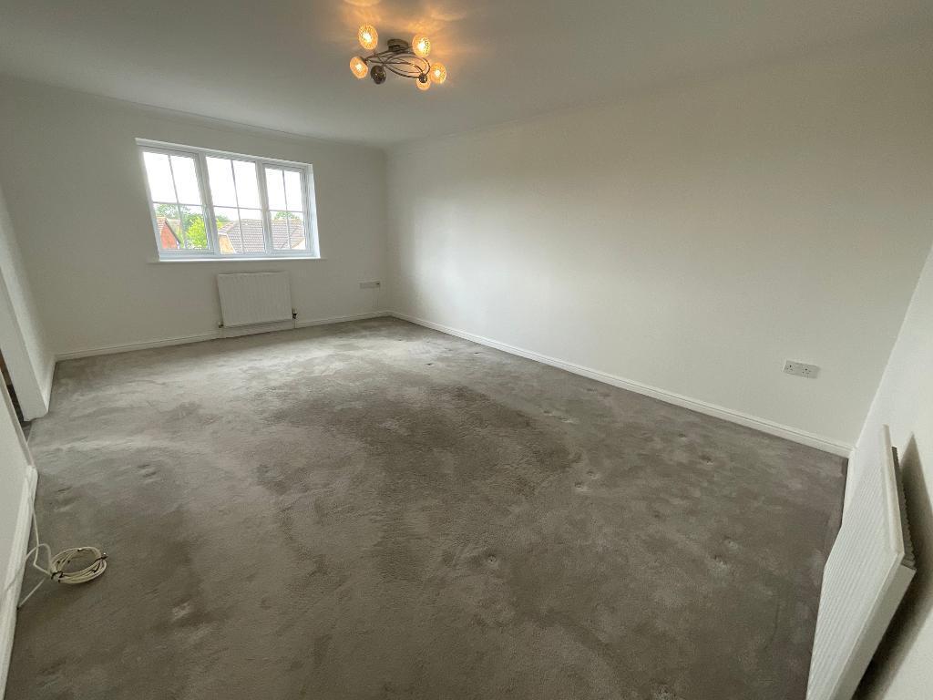 Maybank Lodge, Maybank Avenue, Elm Park, Essex, RM12 5SF photo 2