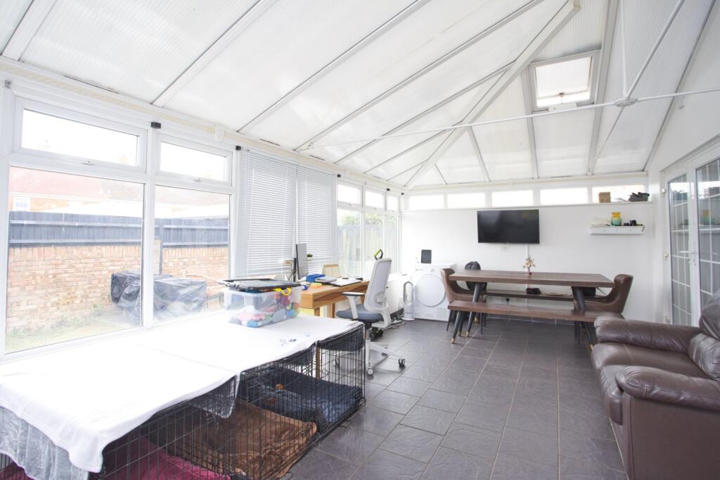 House in Folkestone and Hythe, Morehall, Folkestone - View 4