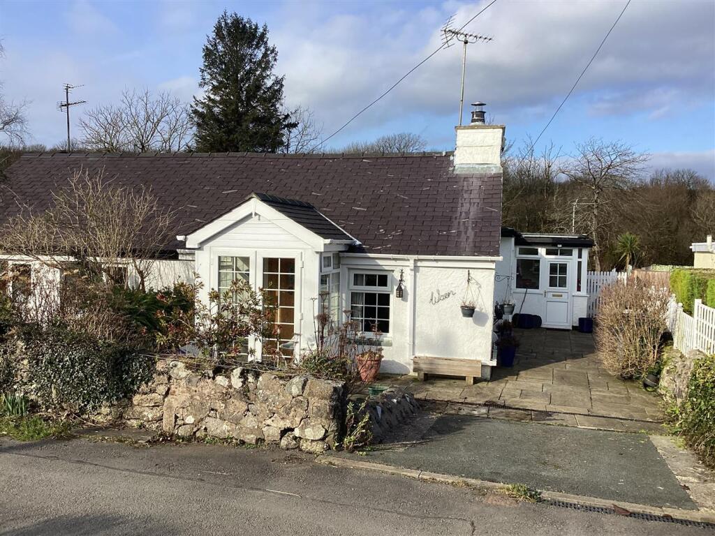 Main image of property: Bwlch
