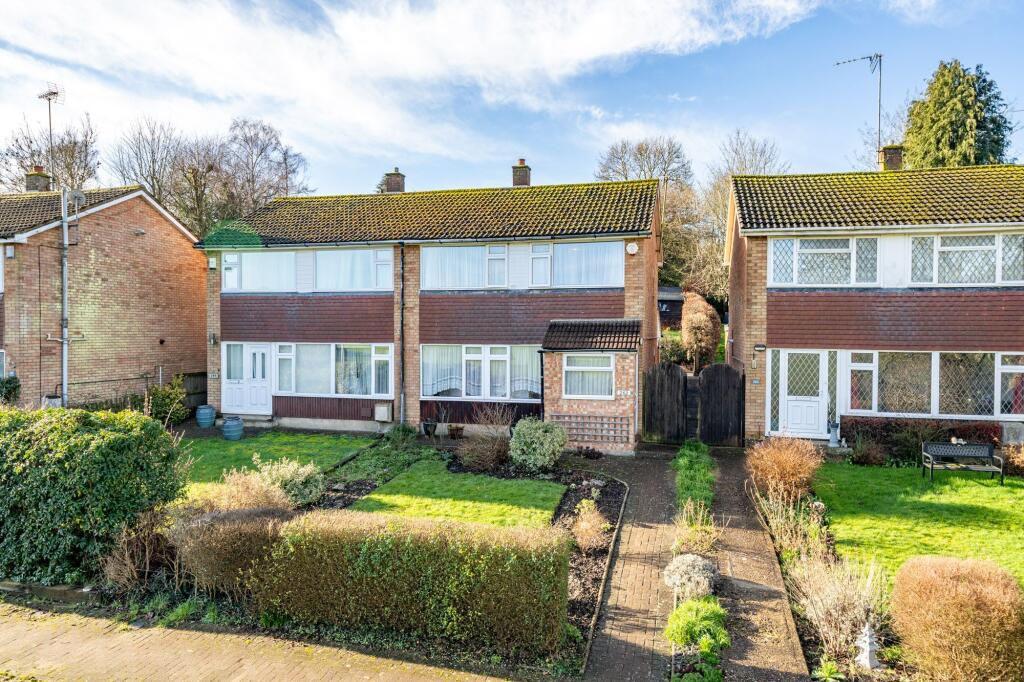 Main image of property: Mancroft Road, Aley Green, LU1