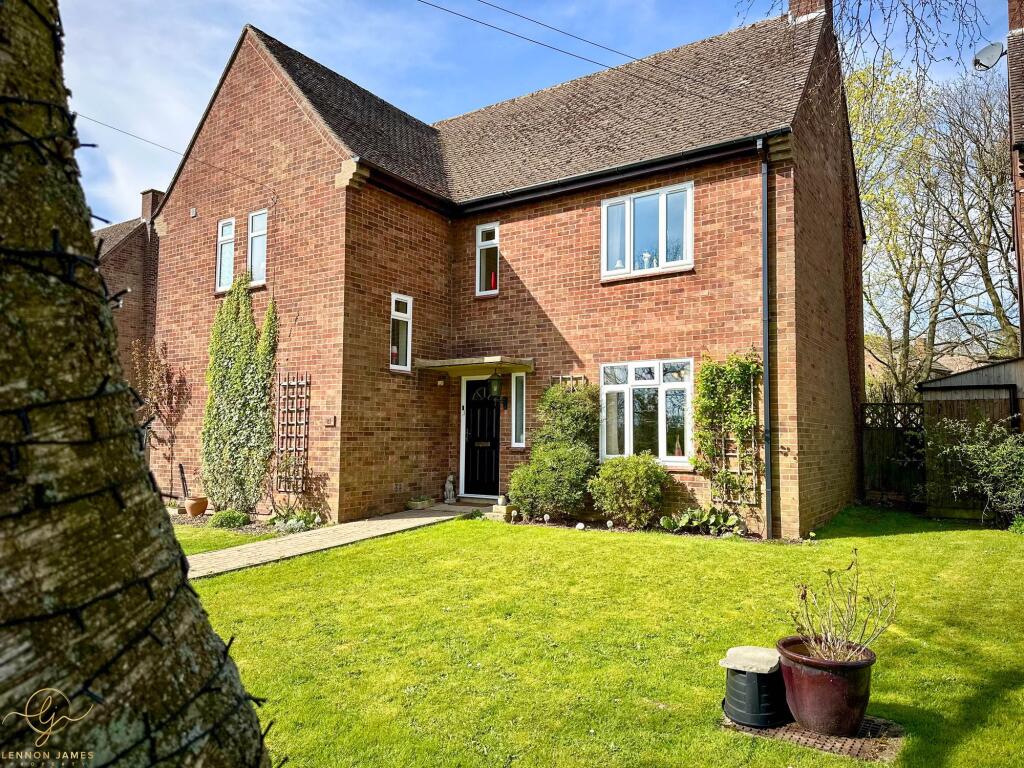 4-bed detached on Valiant Square, Ramsey, PE26, £375,000