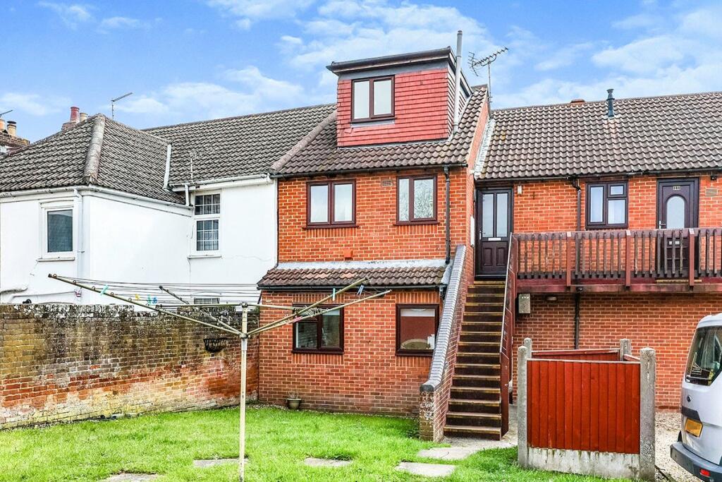 Main image of property: St. Georges Court, Fareham, Hampshire, PO16