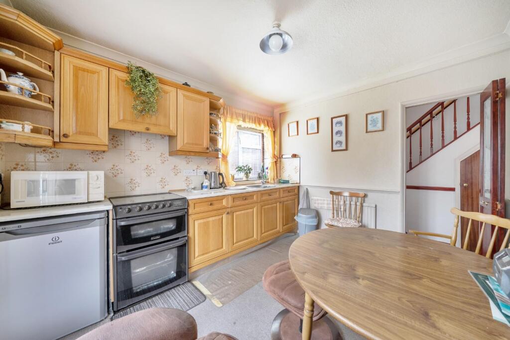 House in Slough - View 3