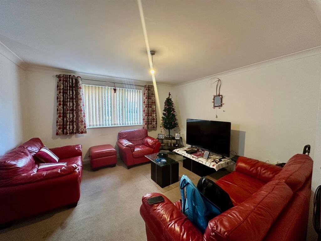 Fellowes Road, Fletton, Peterborough photo 4