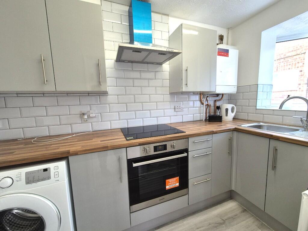 Additional image 5 of Five Oaks, Sandifield, Hatfield, Hertfordshire, AL10
