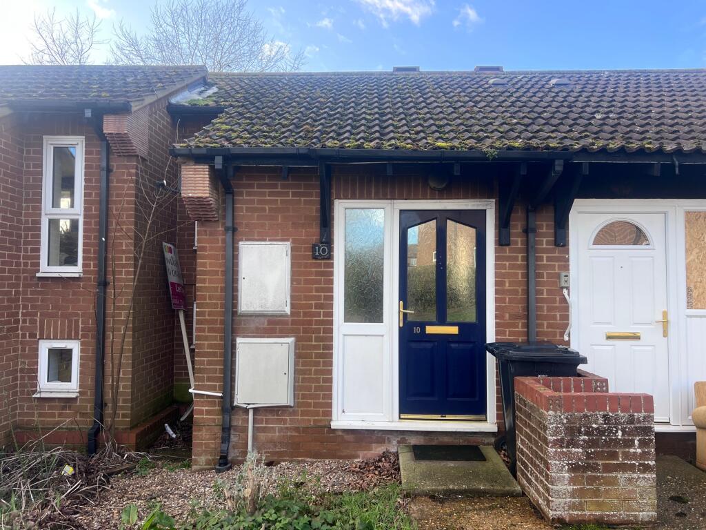 Main image of property: Elizabeth Close, HUNSTANTON