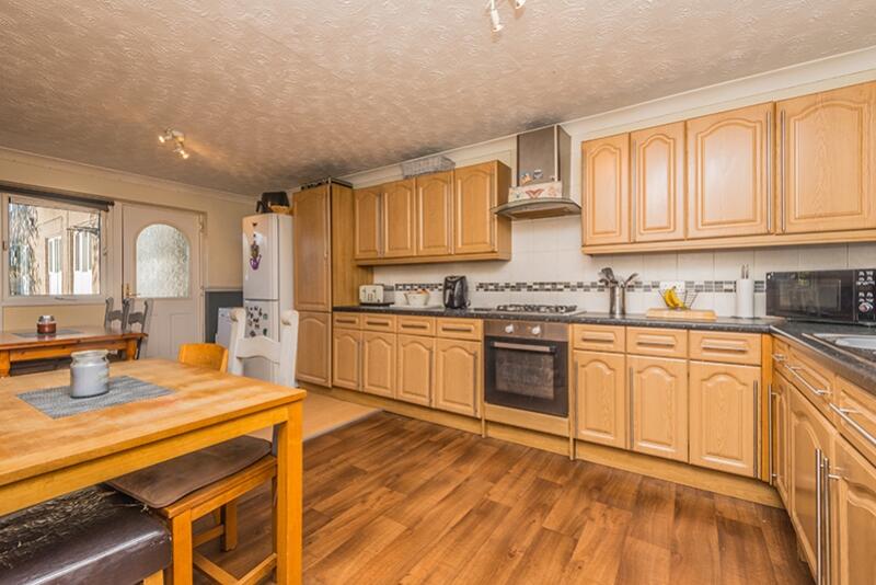 House in Wakefield - View 2