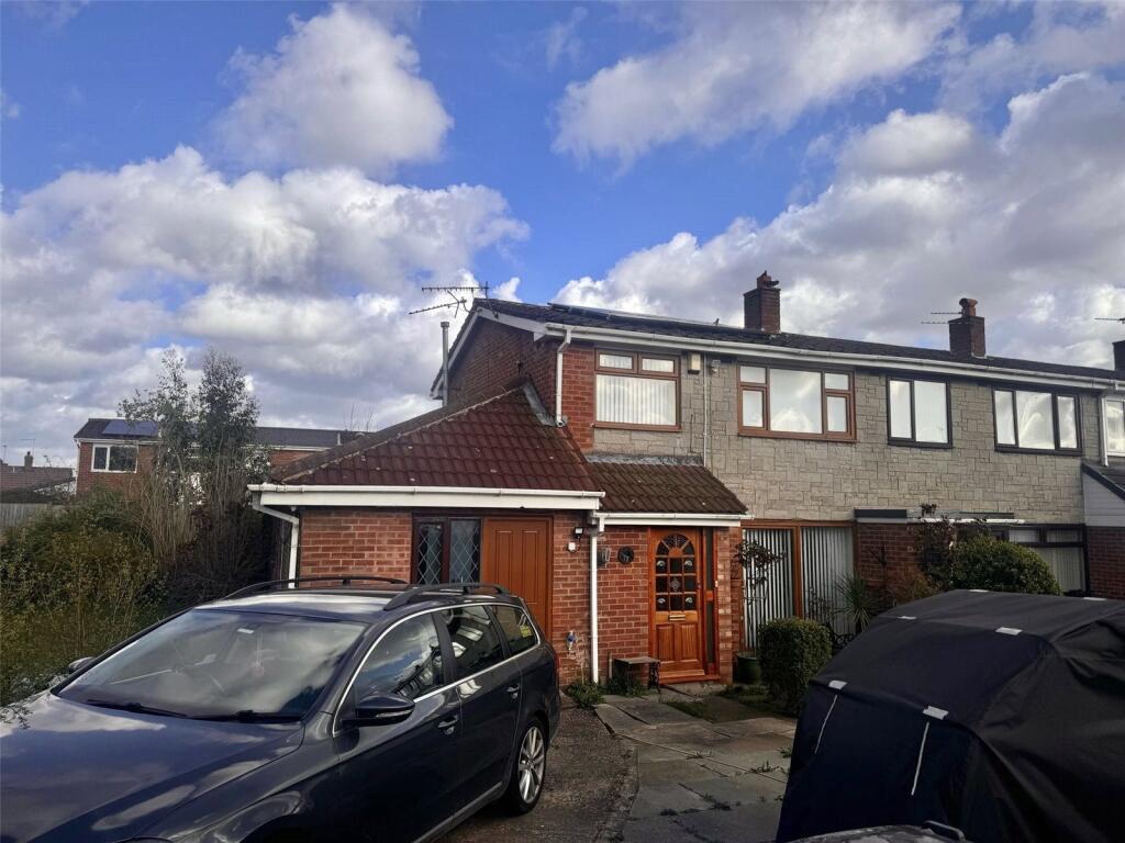 Tabley Avenue, Widnes, Cheshire, WA8 photo 2
