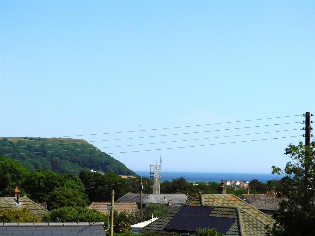 2-bed flat on Roman Way, Seaton, £220,000