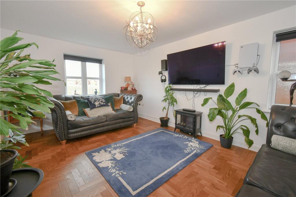 Freestone Drive, Bromborough, Wirral photo 3