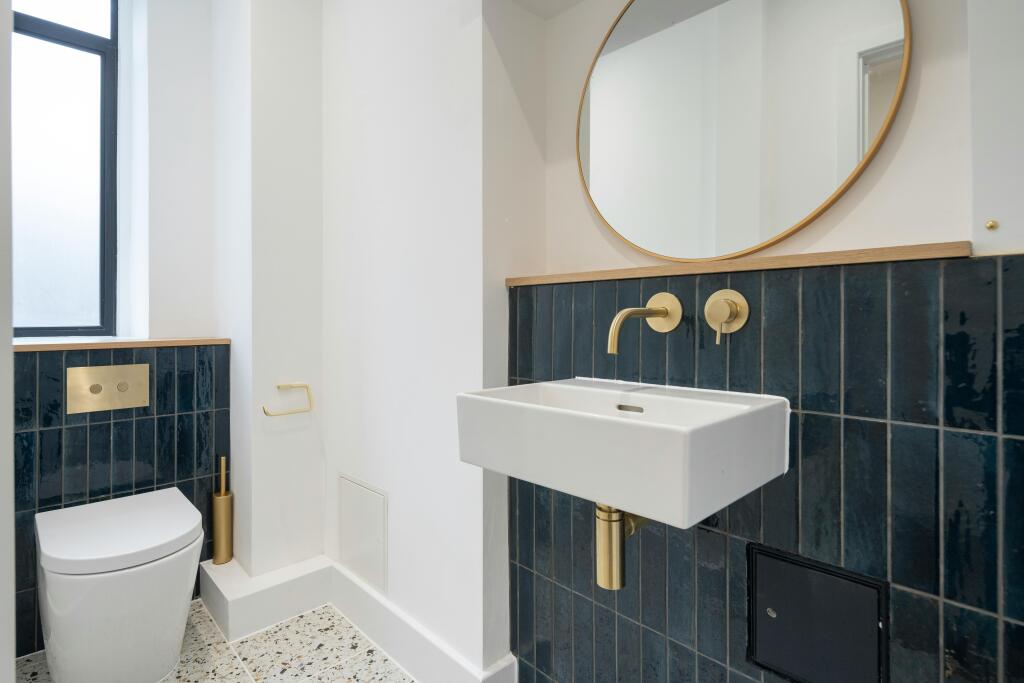 2nd Floor, 11-15 Emerald Street