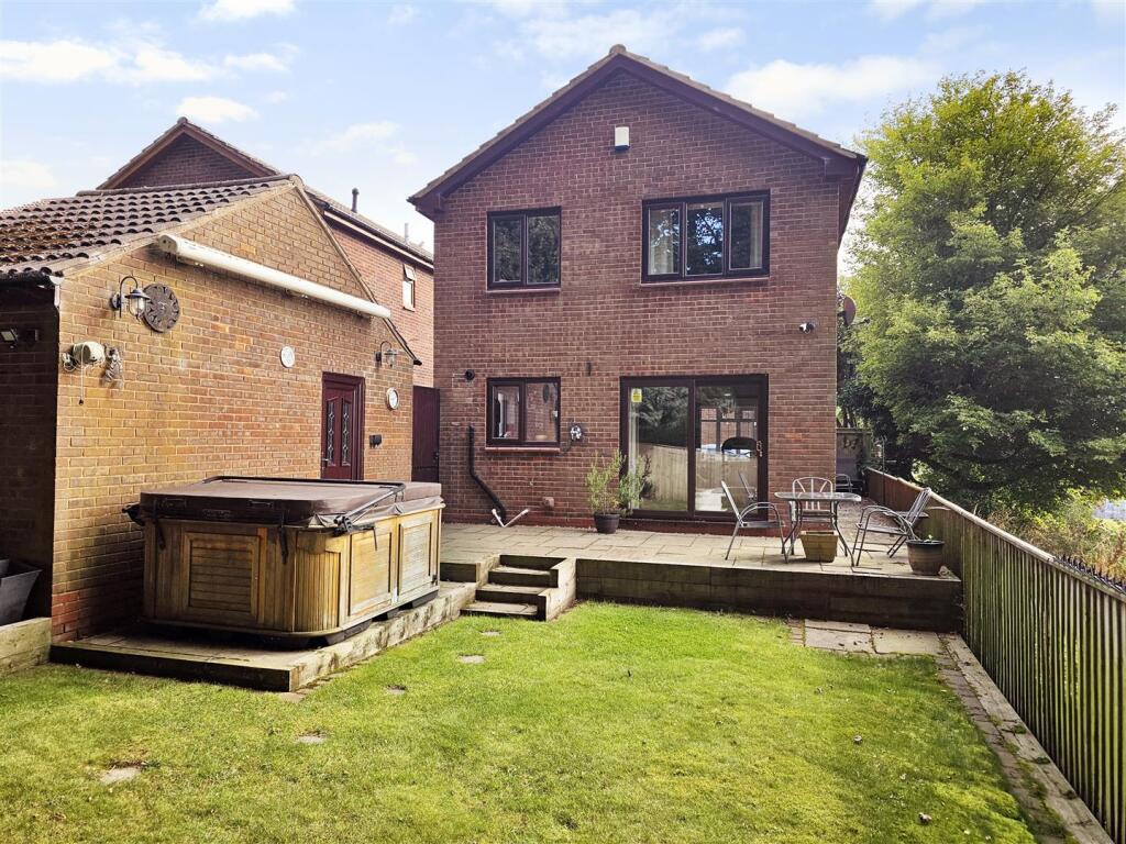 Additional image 24 of Willetts Drive, Halesowen, West Midlands