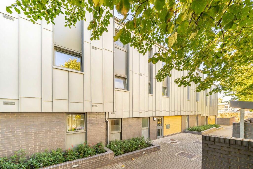 Main image of property: Wharncliffe Mews, London