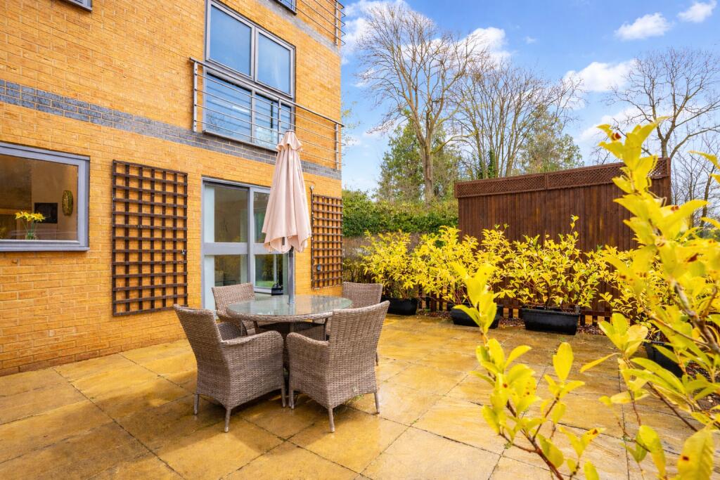 Additional image 13 of Astwick Manor, Coopers Green Lane, Hatfield, Hertfordshire, AL10