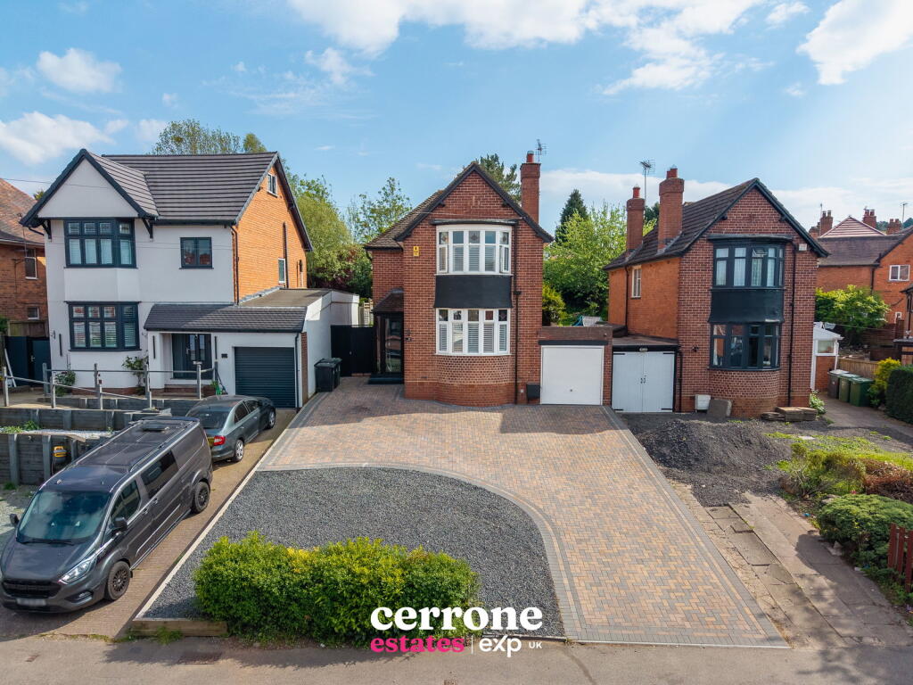 Main image of property: Bromsgrove Road, Redditch, B97 4RD