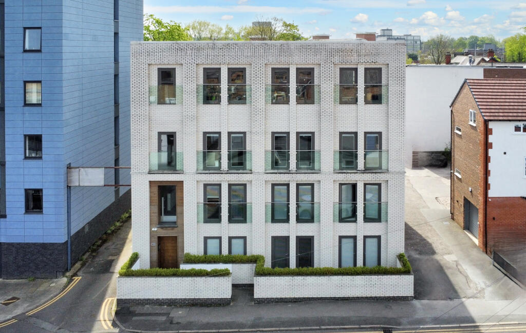 Main image of property: Flat 7 Oak Meadow, Warren Road, Cheadle Hulme, Stockport