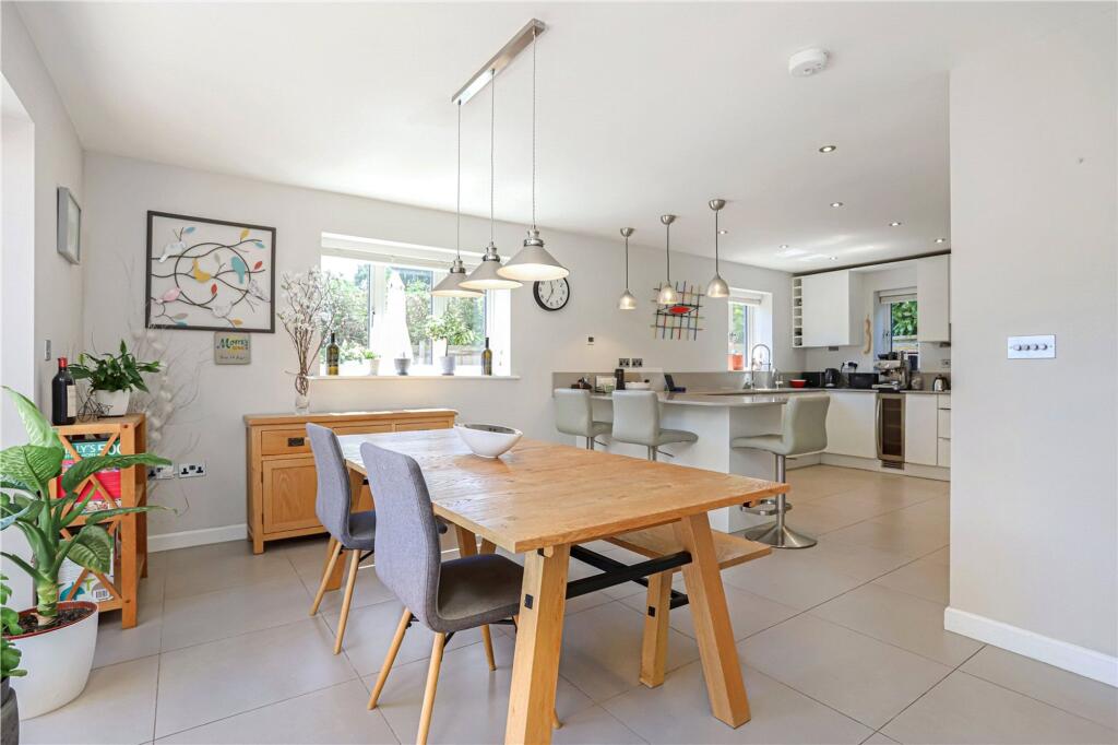 House in Waverley, Shortheath, Farnham - View 3