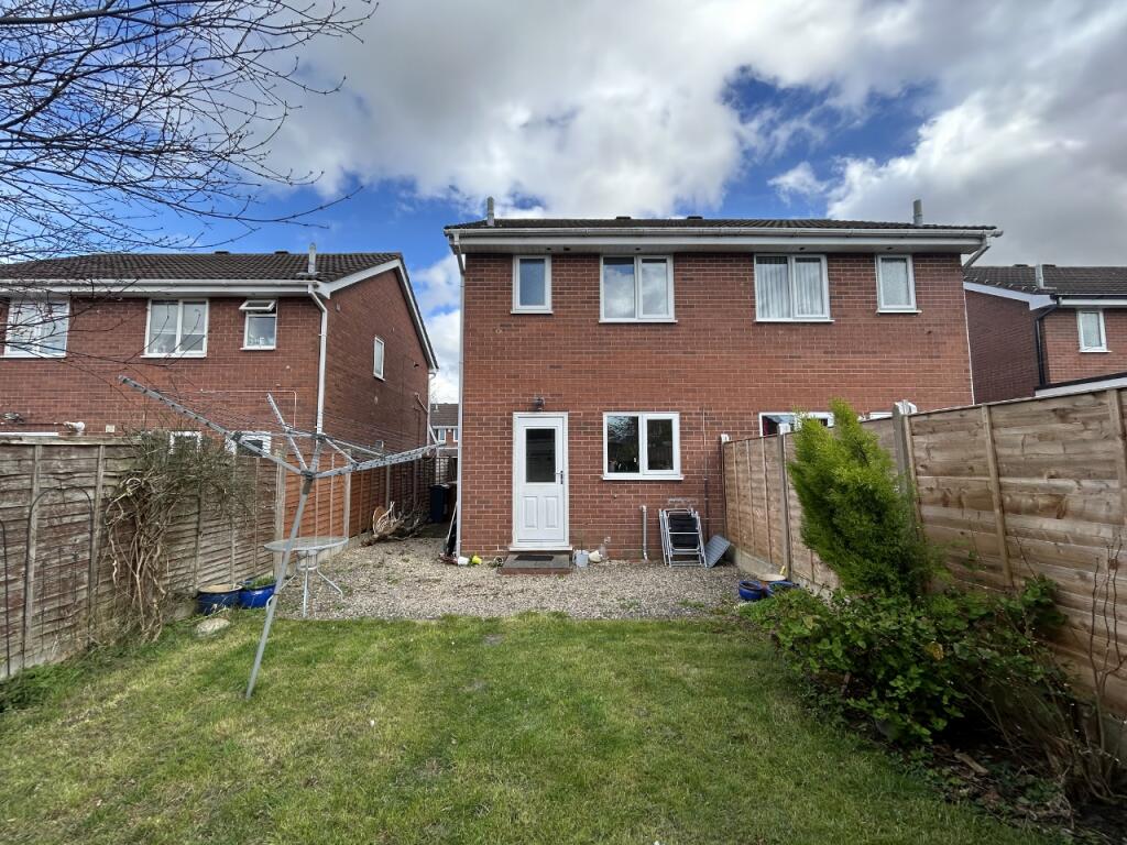 Chatsworth Close, Willenhall photo 4