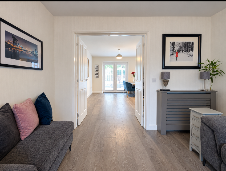 House in Motherwell, North Lanarkshire - More