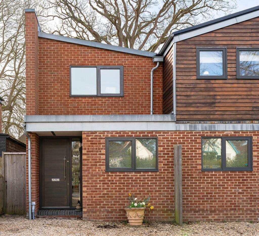 Main image of property: Henley Avenue, Oxford, OX4