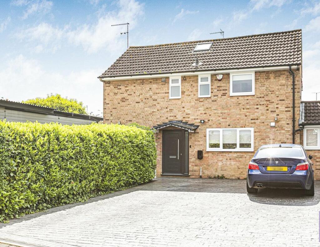 Main image of property: Puttocks Drive, Welham Green