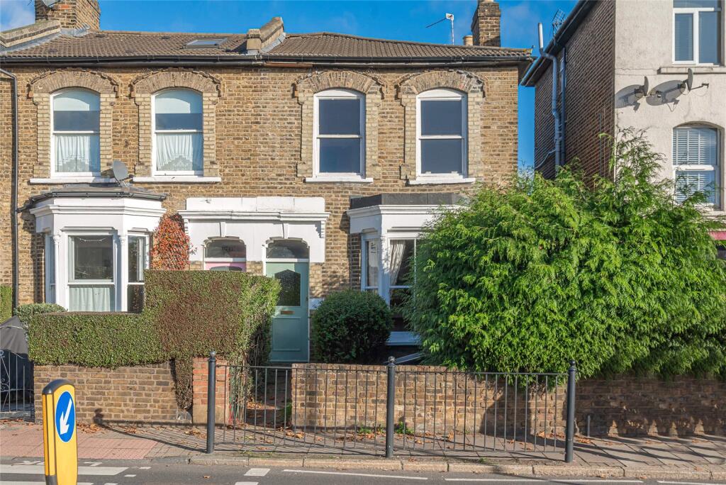 Main image of property: Park Road, London, N8
