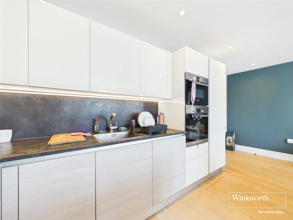 Apartment in Newbury, West Berkshire - More