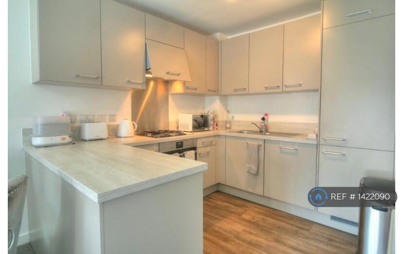 Apartment in Sevenoaks, Ryewood, Dunton Green - View 2