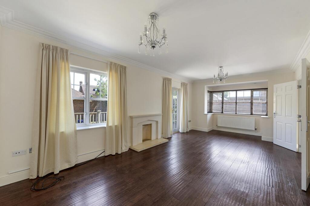 House in Tonbridge and Malling, Kings Hill - View 4