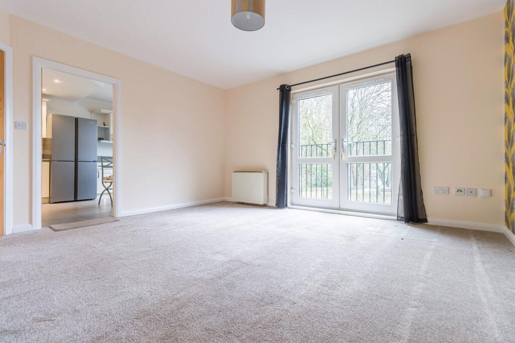 Village Manor, High Street, Uppermill photo 3