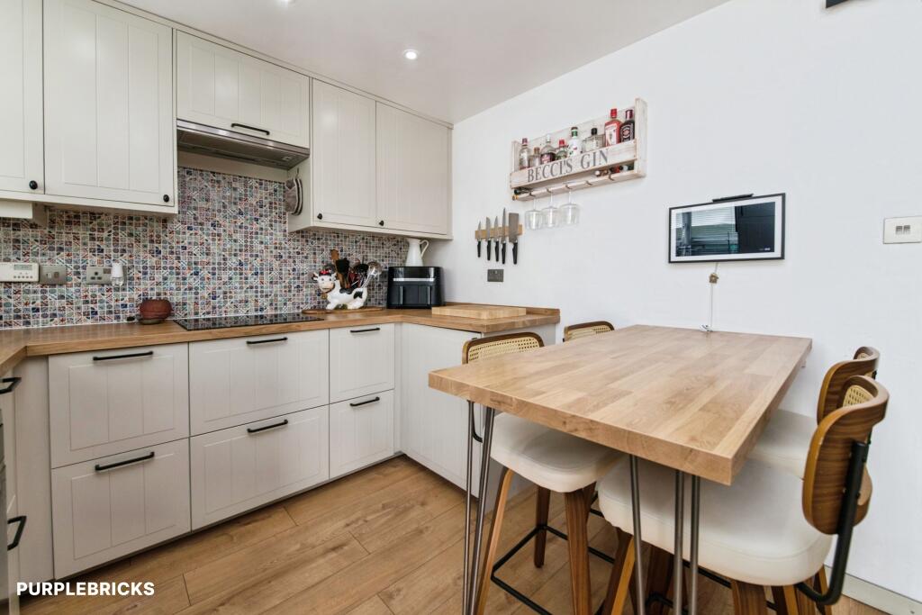 House in Mid Devon, Cullompton - View 4