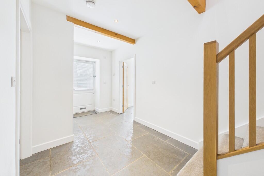 Woodview Grange, Beetham, Milnthorpe, Cumbria, LA7 7AL photo 4