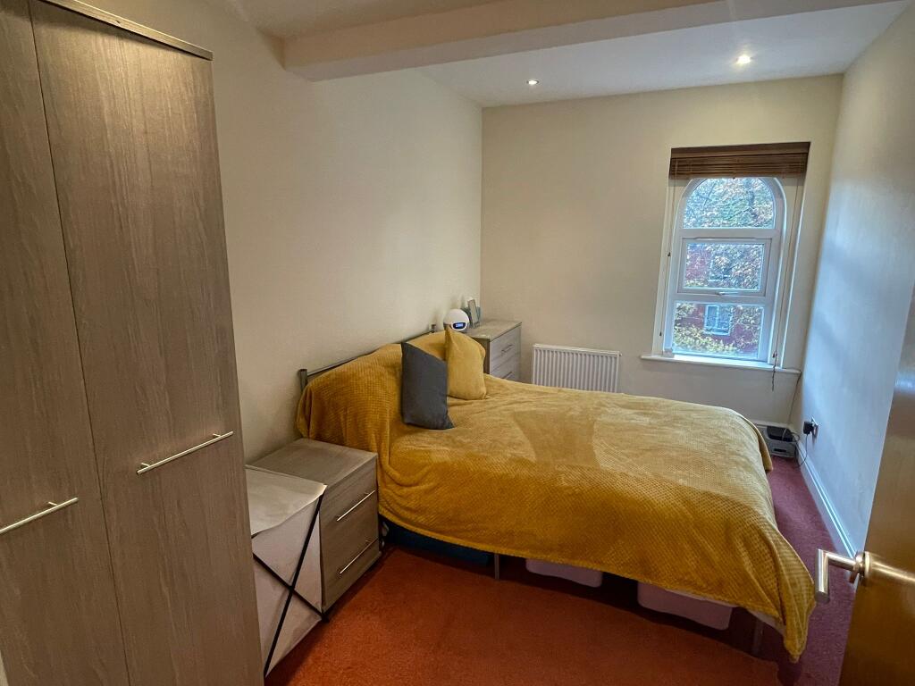 Main image of property: Flat 3 39 Brighton Grove, Manchester, M14