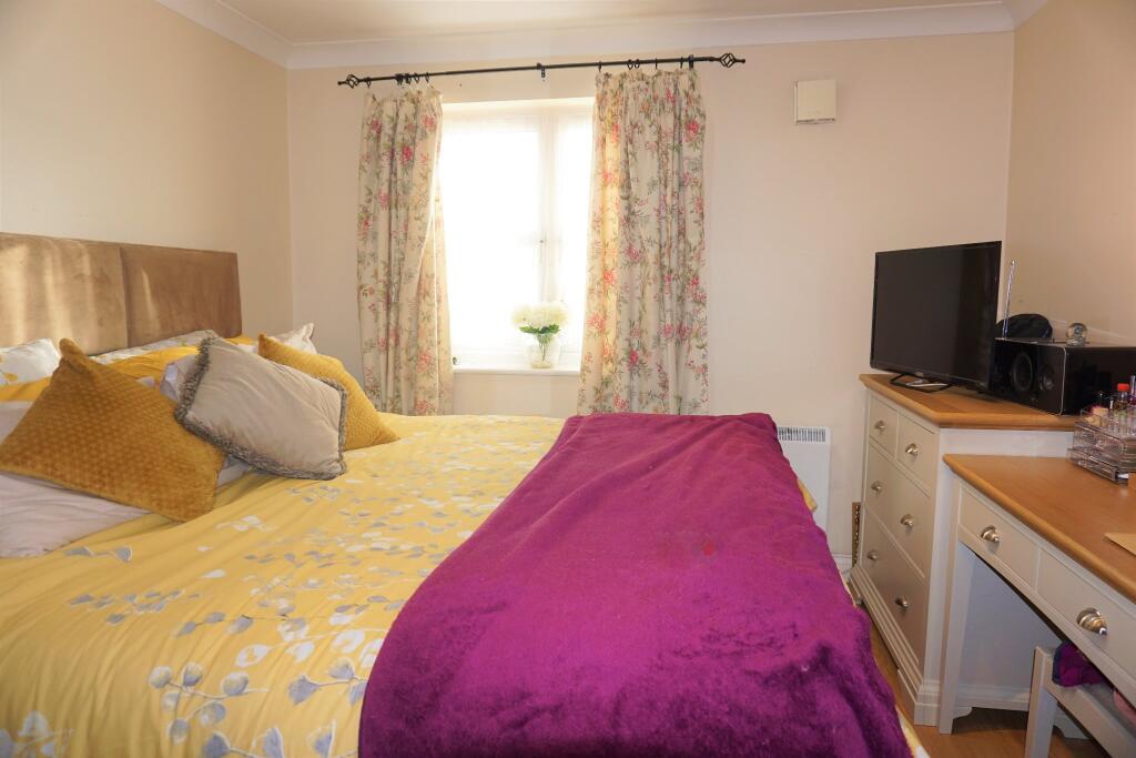 Wexham photo 4
